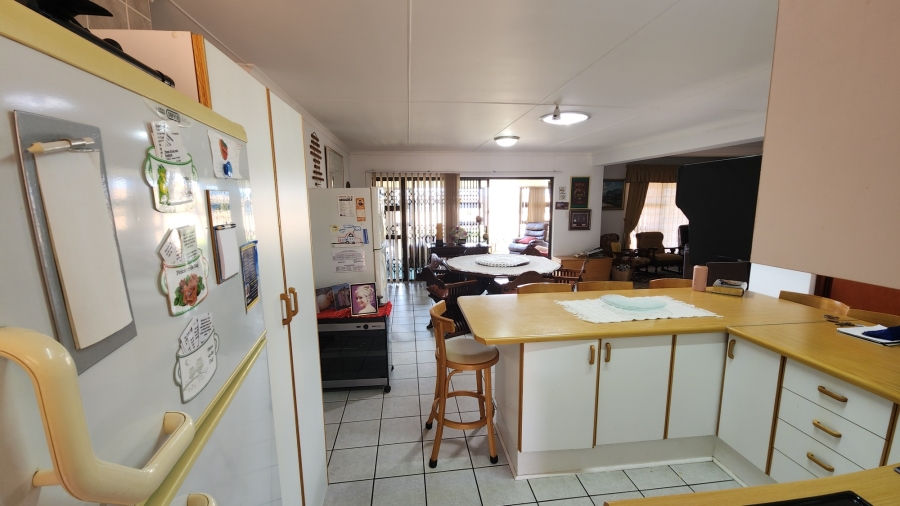 3 Bedroom Property for Sale in Hartenbos Central Western Cape